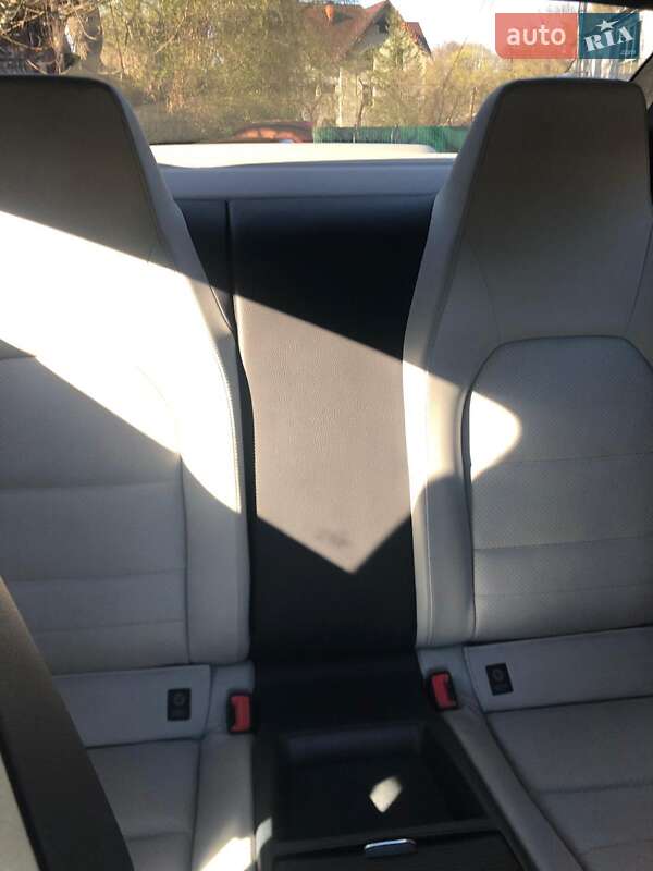 Mercedes-Benz C-Class 2012