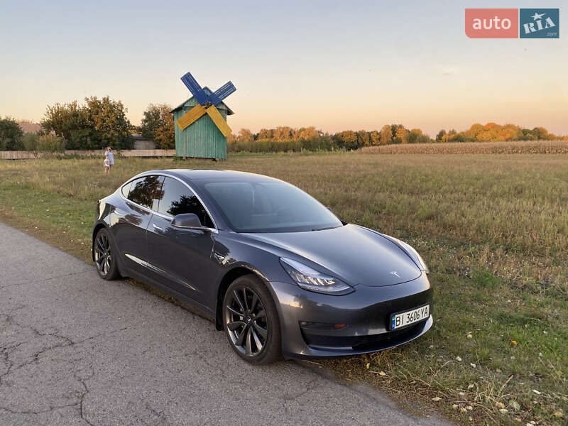Tesla-3