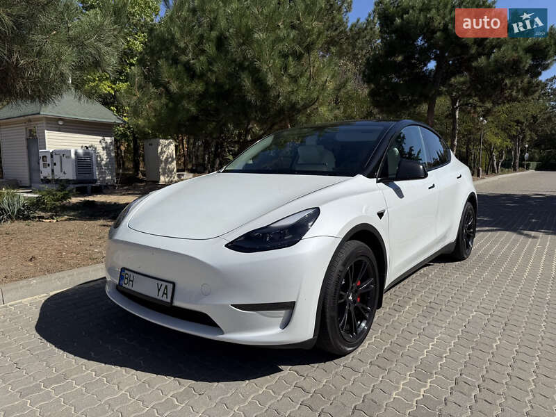 Tesla-3