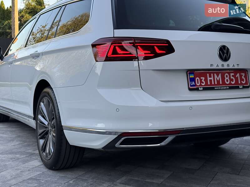 Volkswagen Passat 2021