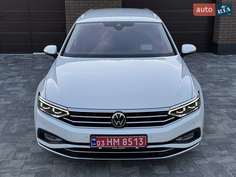 Volkswagen Passat 2021
