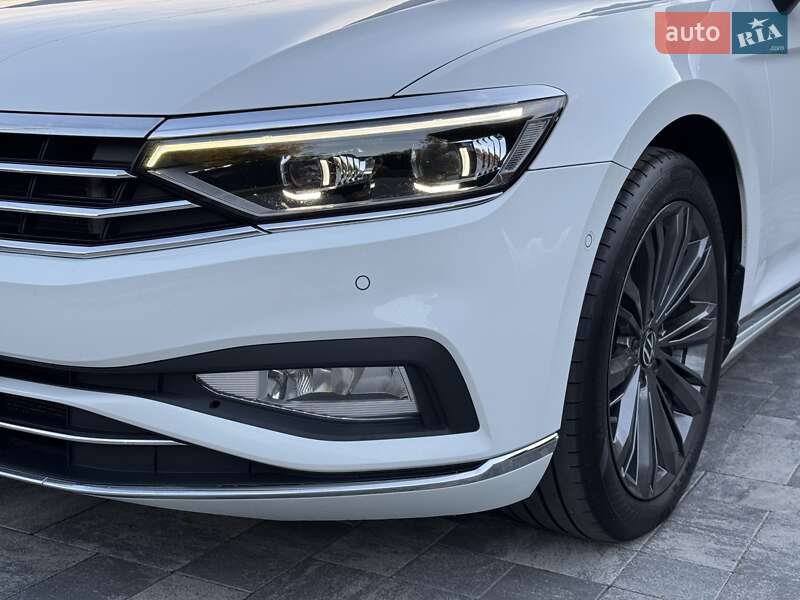 Volkswagen Passat 2021