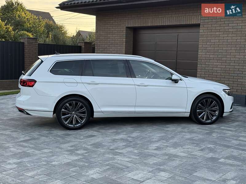 Volkswagen Passat 2021