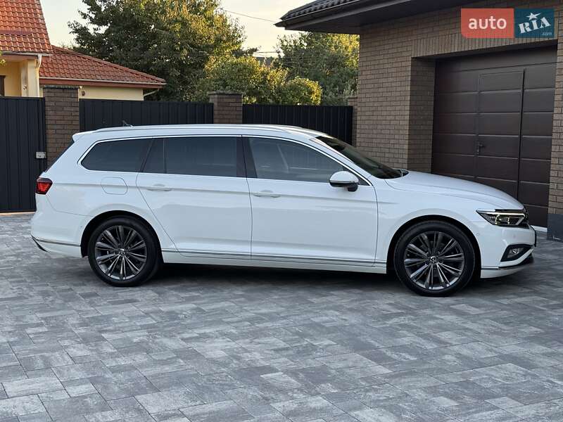 Volkswagen Passat 2021