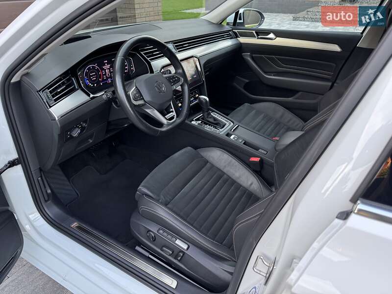 Volkswagen Passat 2021