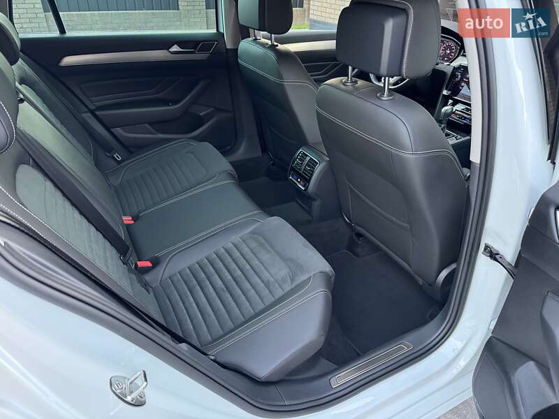 Volkswagen Passat 2021