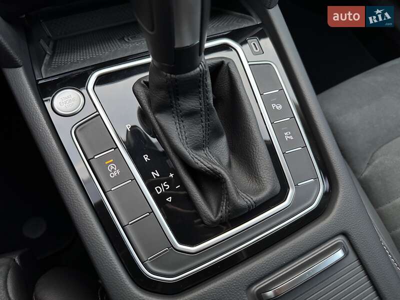 Volkswagen Passat 2021