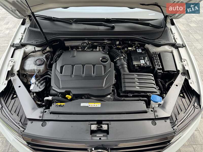 Volkswagen Passat 2021