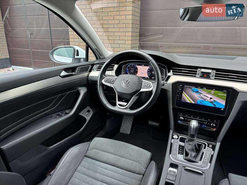 Volkswagen Passat 2021