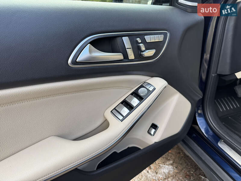 Mercedes-Benz GLA-Class 2017