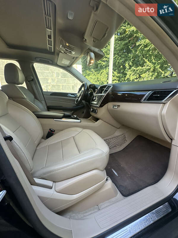 Mercedes-Benz M-Class 2013