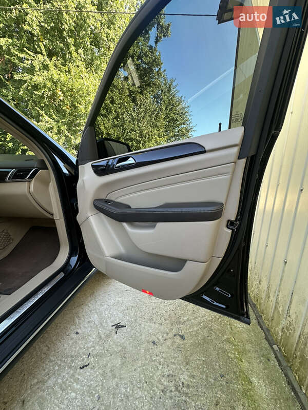 Mercedes-Benz M-Class 2013