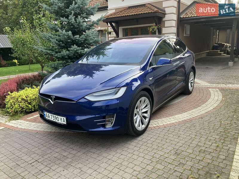 Tesla-0