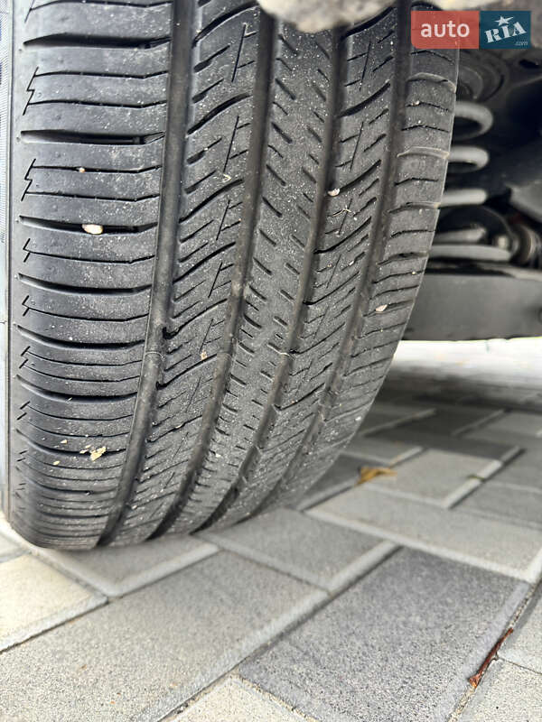 Volkswagen e-Golf 2016