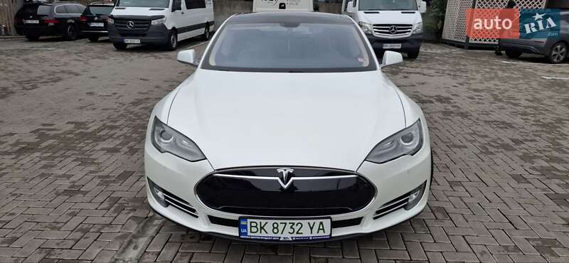 Tesla-19