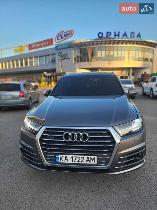 Audi-5