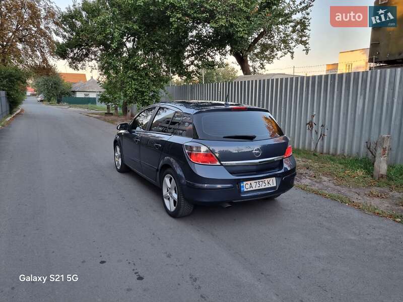 Opel Astra 2007