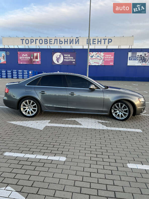 Audi A4 2012
