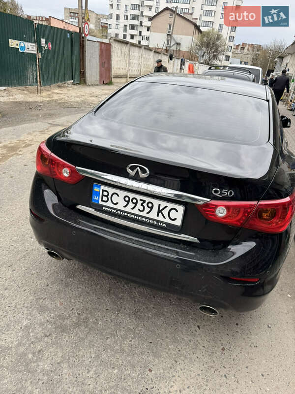 Infiniti Q50 2016