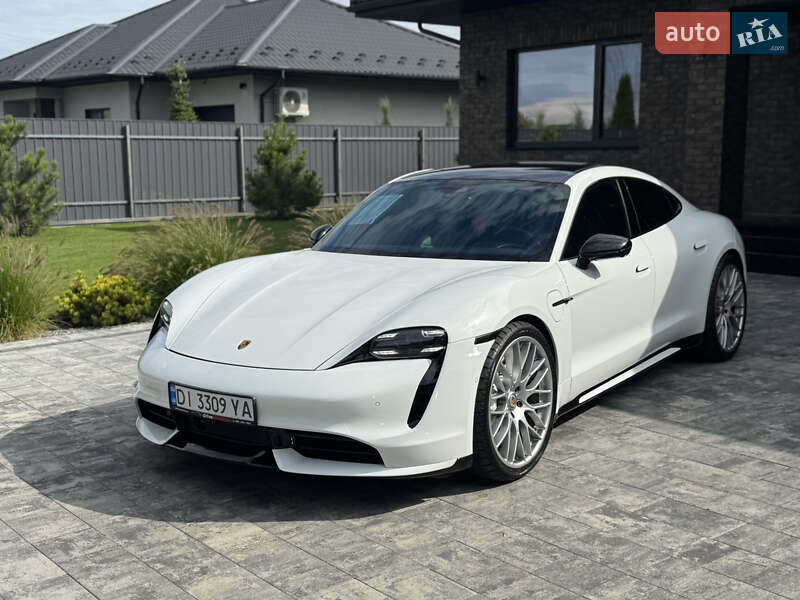 Porsche Taycan 2020