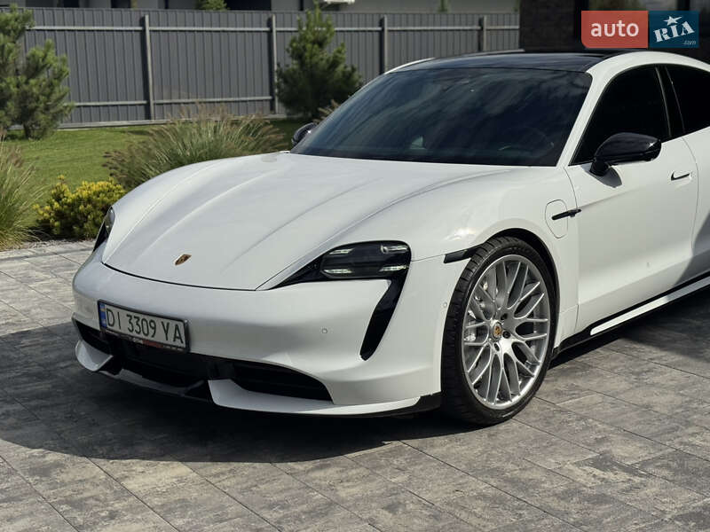 Porsche Taycan 2020