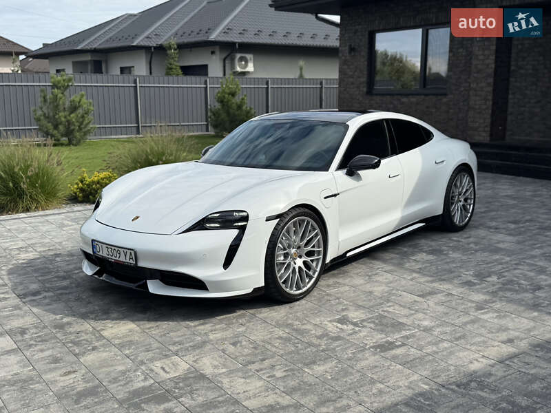 Porsche Taycan 2020