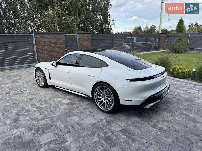 Porsche Taycan 2020