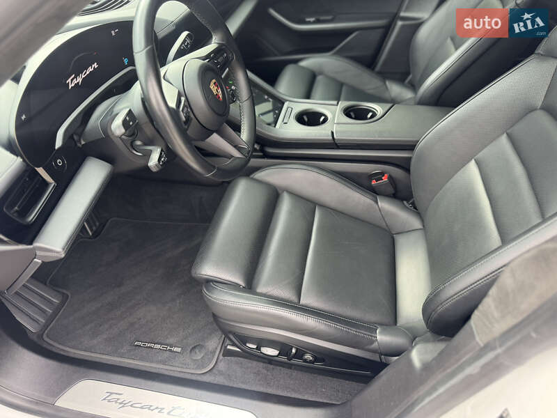 Porsche Taycan 2020