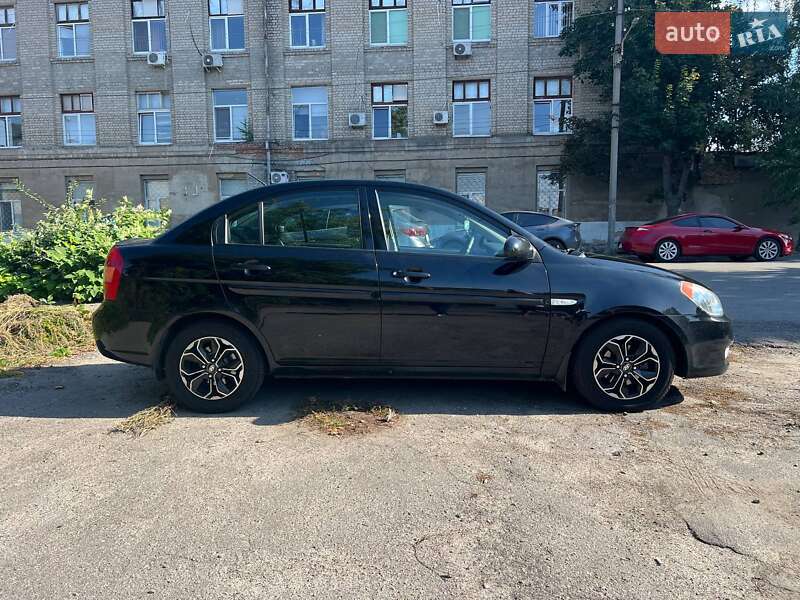 Hyundai Accent 2008