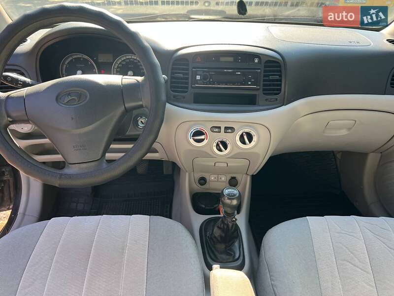 Hyundai Accent 2008