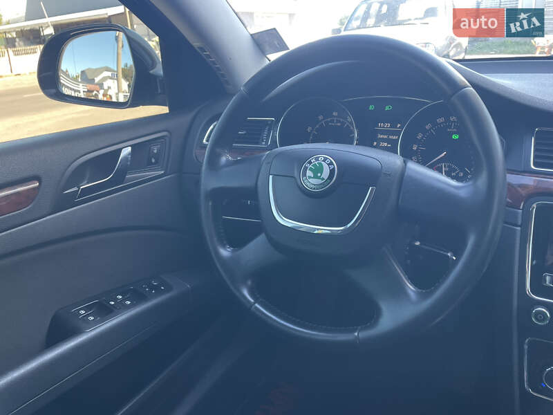 Skoda Superb 2012