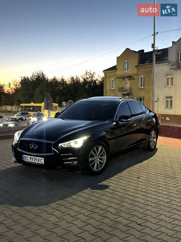 Infiniti Q50 2016