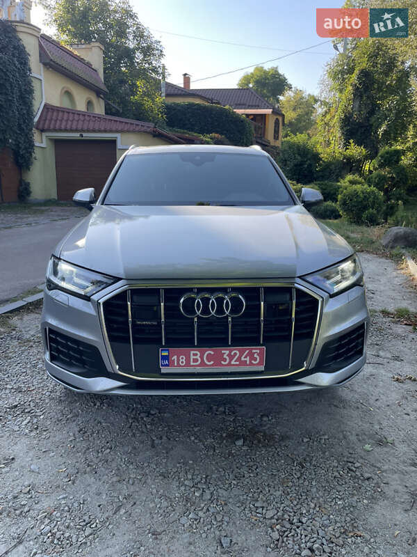 Audi-3
