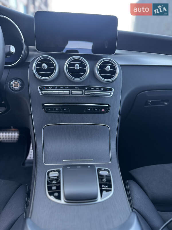 Mercedes-Benz GLC-Class 2020