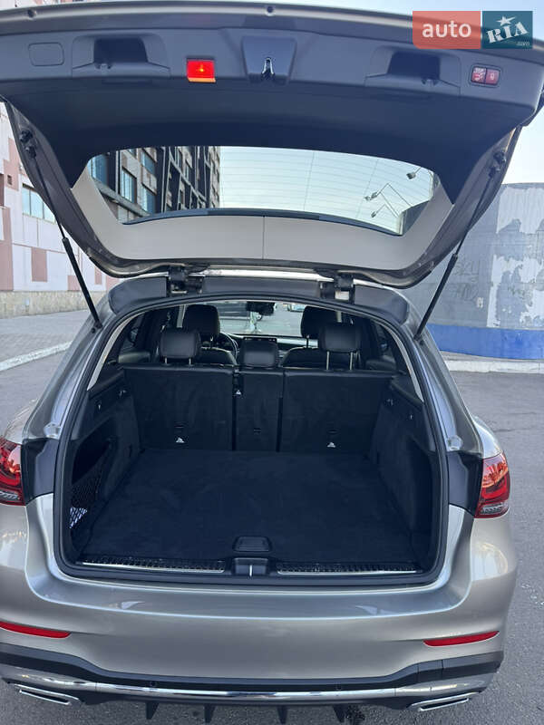 Mercedes-Benz GLC-Class 2020