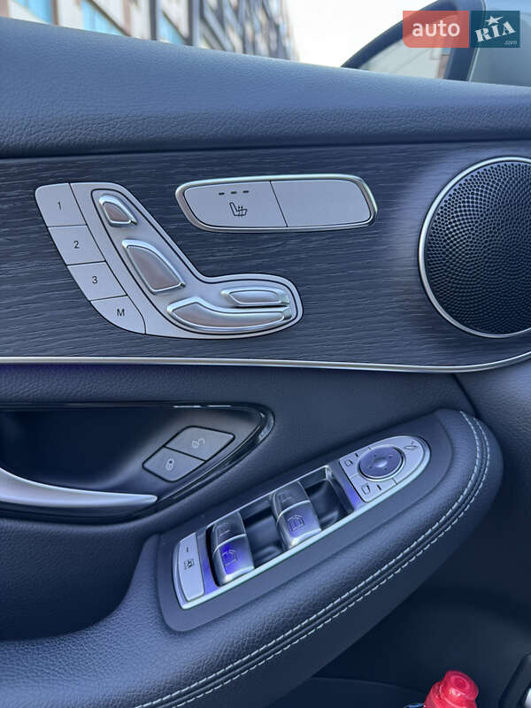 Mercedes-Benz GLC-Class 2020