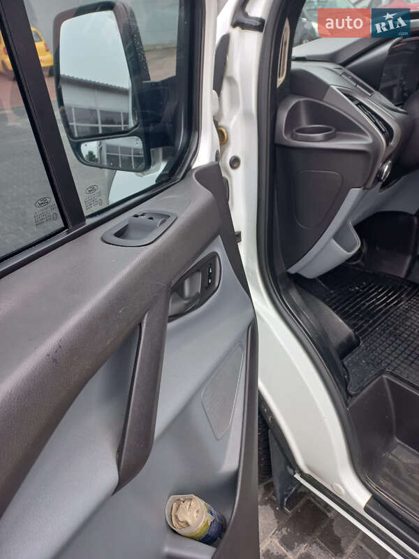 Ford Transit Custom 2013