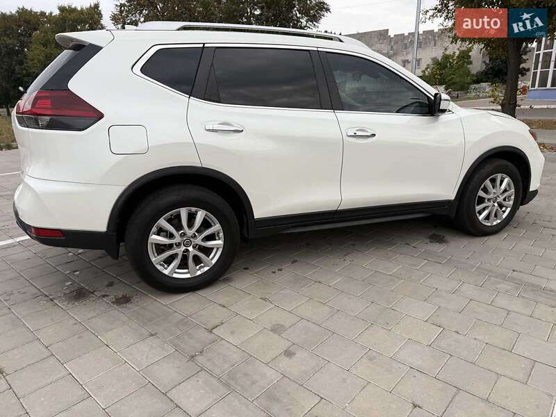 Nissan Rogue 2019