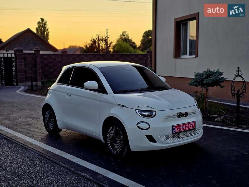 Fiat 500e 2023
