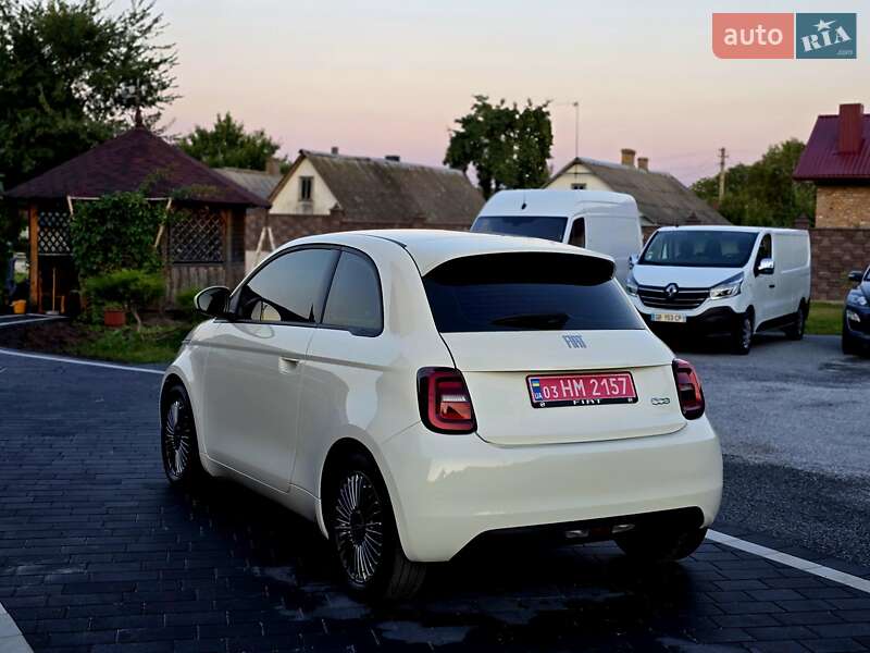 Fiat 500e 2023