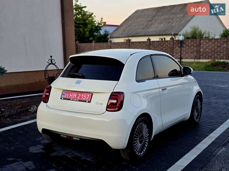 Fiat 500e 2023