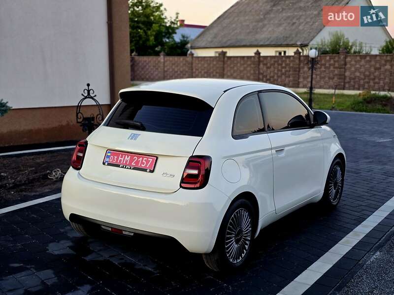Fiat 500e 2023