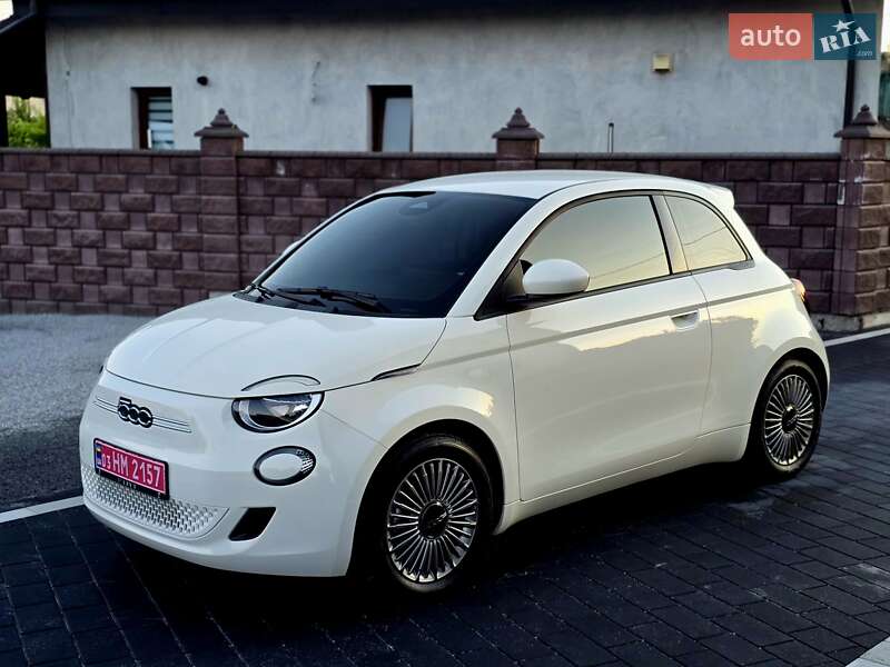 Fiat 500e 2023