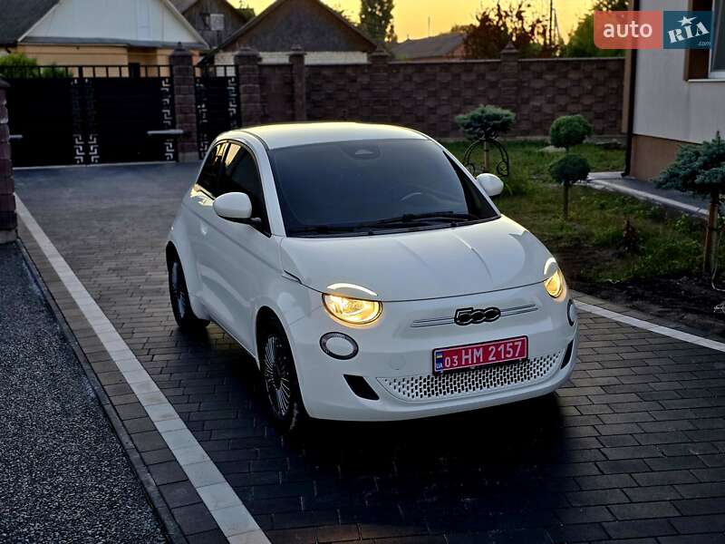 Fiat 500e 2023