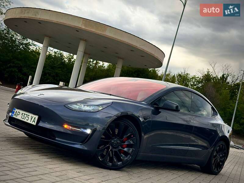 Tesla-4