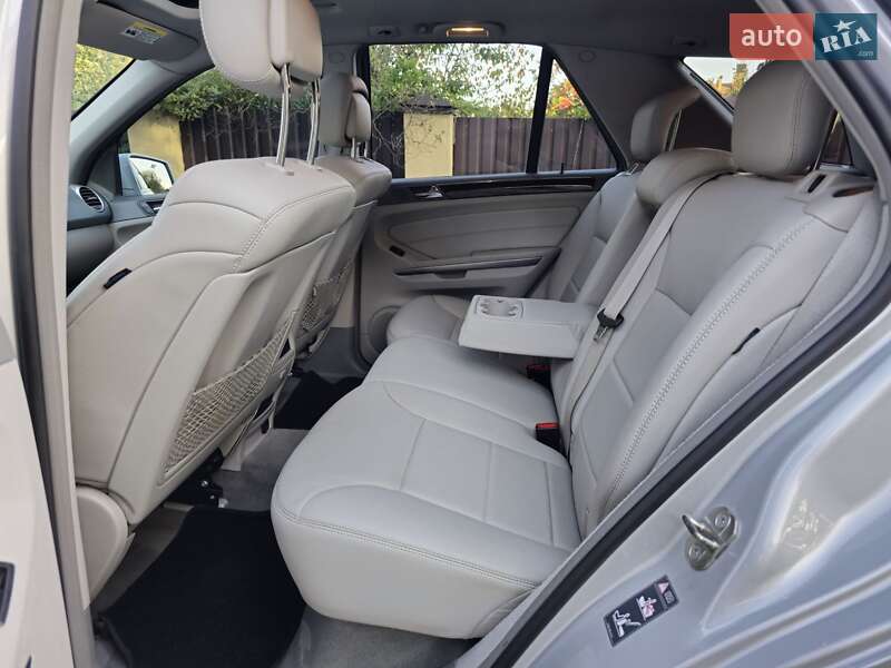 Mercedes-Benz M-Class 2011