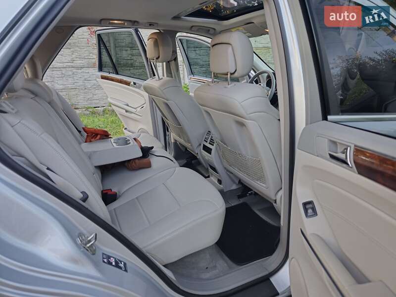 Mercedes-Benz M-Class 2011