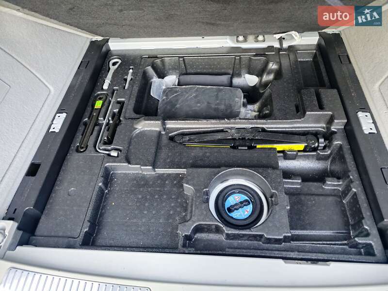 Mercedes-Benz M-Class 2011