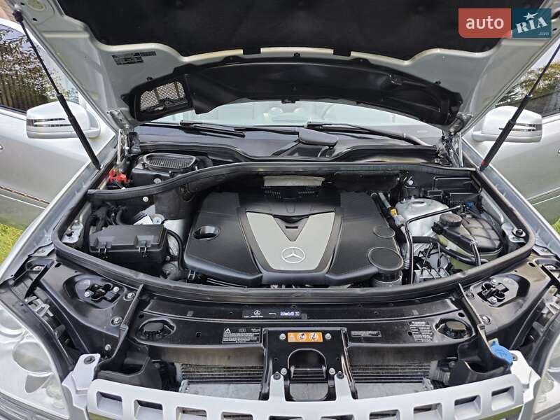 Mercedes-Benz M-Class 2011