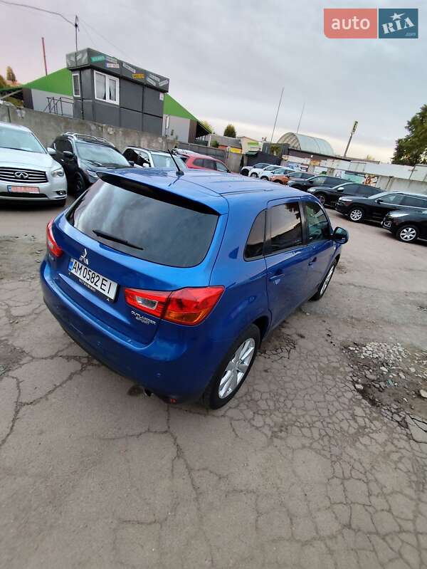 Mitsubishi Outlander Sport 2015